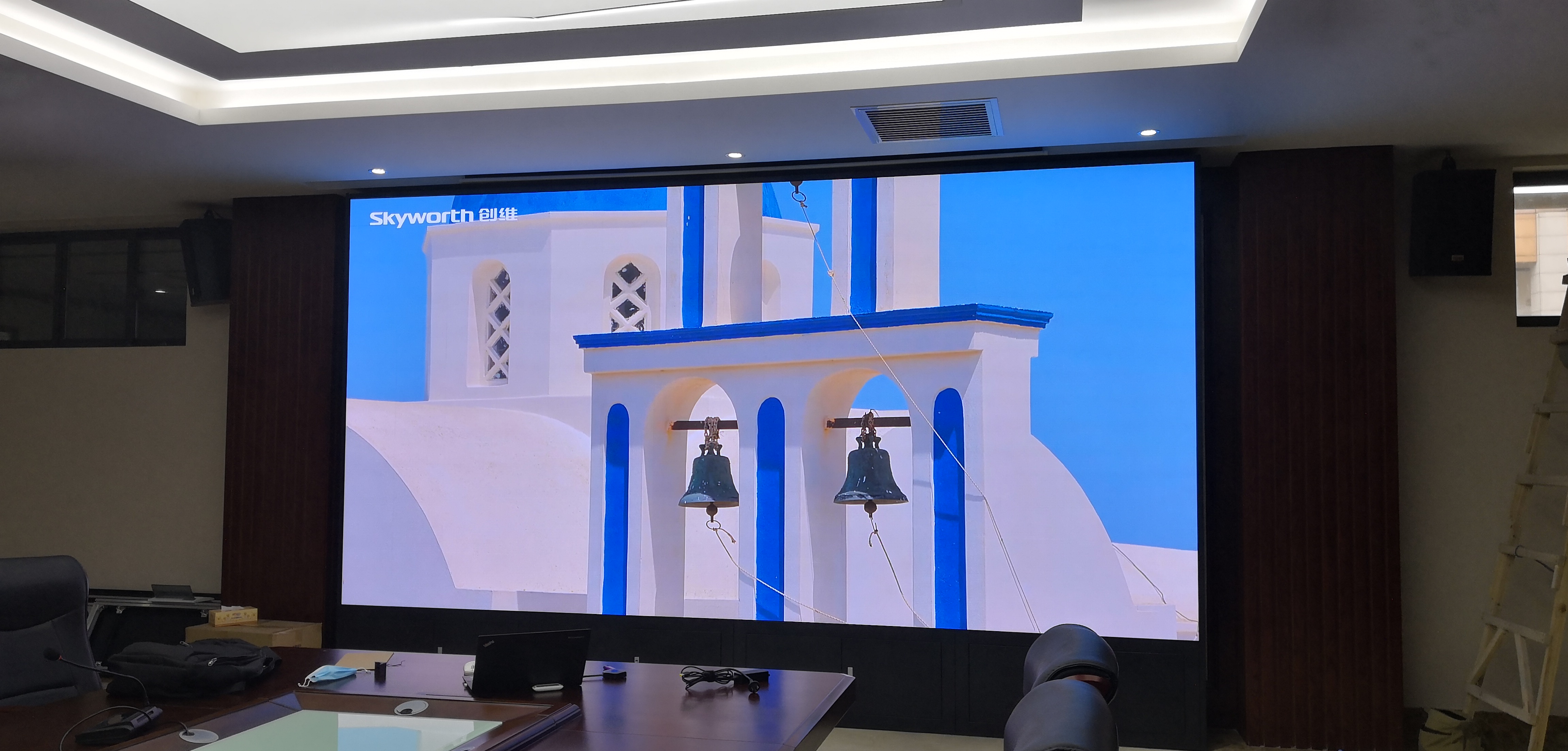 安裝LED大屏的時候，怎么解決散熱和防水的問題呢？